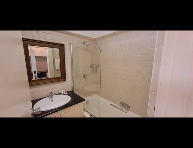 1 BEDROOM STUDIO APARTMENT FOR SALE IN UMHLANGA CENTRAL